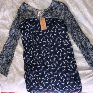 Long-sleeve dress/horse print